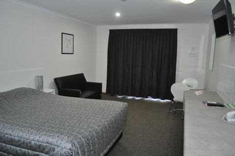 Keith Motor Inn - Lightning Ridge Tourism 15