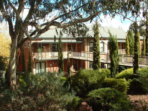Clare Country Club - Lightning Ridge Tourism 2