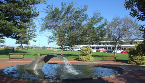 Nightcap At Hotel Victor - Lightning Ridge Tourism 20