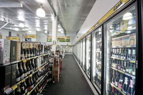 Nightcap At Hotel Victor - Lightning Ridge Tourism 22