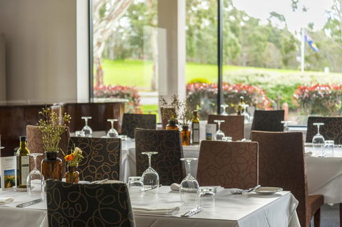 Serafino McLaren Vale - Lightning Ridge Tourism 11