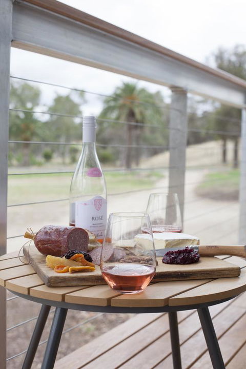 The Villas - Barossa - Lightning Ridge Tourism 13