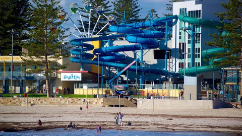 Beachside Luxury & Comfort, Ocean Views In Glenelg - Lightning Ridge Tourism 34
