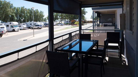 Wallaroo Holiday Park - Lightning Ridge Tourism 19