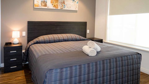 Wallaroo Holiday Park - Lightning Ridge Tourism 24