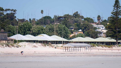 Wallaroo Holiday Park - Lightning Ridge Tourism 10