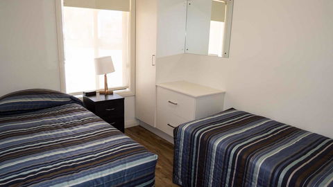 Wallaroo Holiday Park - Lightning Ridge Tourism 30