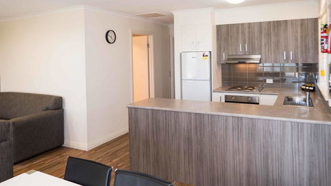 Wallaroo Holiday Park - Lightning Ridge Tourism 22