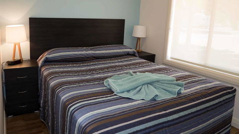 Wallaroo Holiday Park - Lightning Ridge Tourism 25