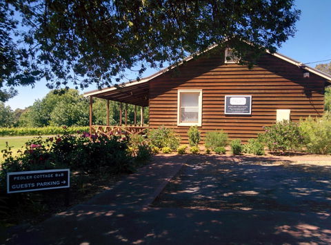 OXENBERRY FARM - Lightning Ridge Tourism 15
