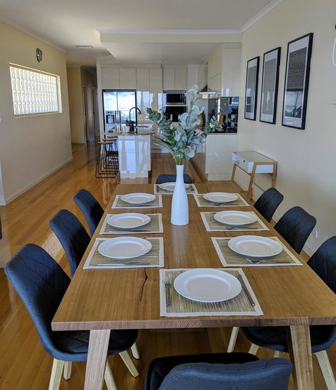 Ochre Point Beach House On Moana Seafront - Lightning Ridge Tourism 3