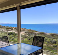Ochre Point Beach House on Moana Seafront - Lightning Ridge Tourism