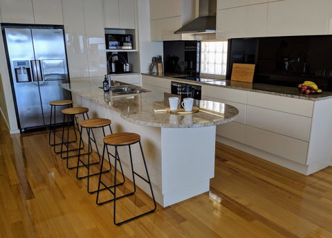 Ochre Point Beach House On Moana Seafront - Lightning Ridge Tourism 2