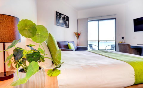 Limani Motel - Lightning Ridge Tourism 22