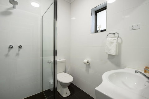 City Centre Motel Hotel - Lightning Ridge Tourism 11