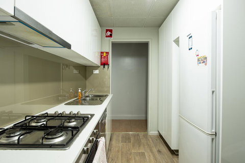 City Centre Motel Hotel - Lightning Ridge Tourism 30