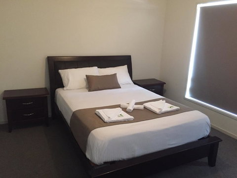 City Centre Motel Hotel - Lightning Ridge Tourism 43