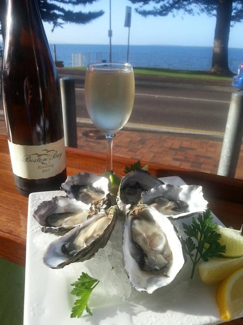 Pier Hotel Port Lincoln - Lightning Ridge Tourism 7