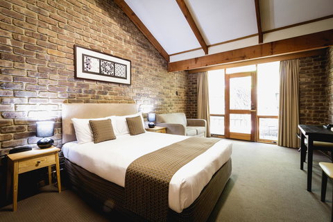 The Lodge By Manna - Lightning Ridge Tourism 4