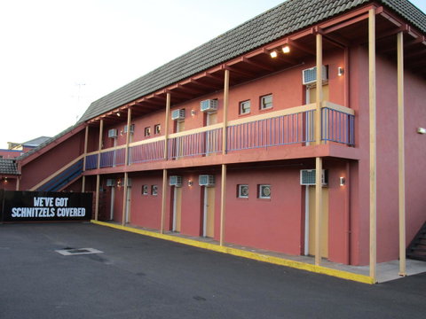 Nightcap At Federal Hotel Mt Gambier - Lightning Ridge Tourism 22