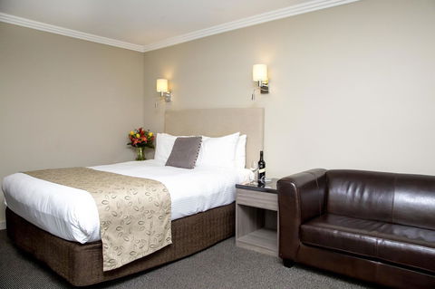 Lincoln Downs Resort Batemans Bay - Lightning Ridge Tourism 11