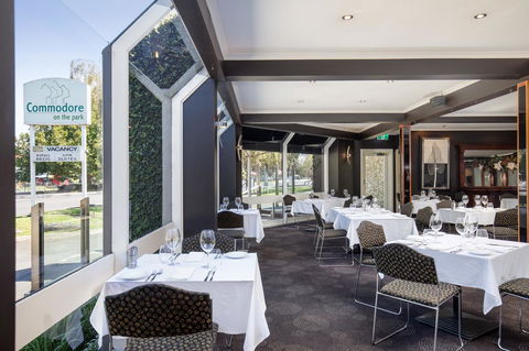 The Commodore - Lightning Ridge Tourism 2