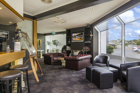 The Commodore - Lightning Ridge Tourism 3