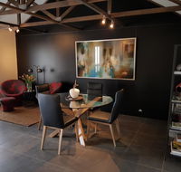 Irongate Studio BB - Lightning Ridge Tourism