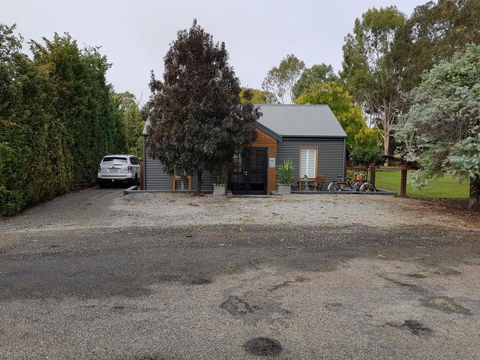 Irongate Studio B&B - Lightning Ridge Tourism 8