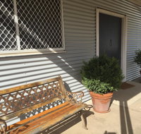 35 Trevena Road - Lightning Ridge Tourism