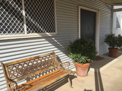 35 Trevena Road - Lightning Ridge Tourism 0