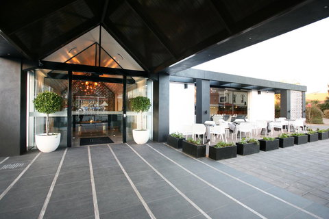 Ellen Hotel - Lightning Ridge Tourism 22