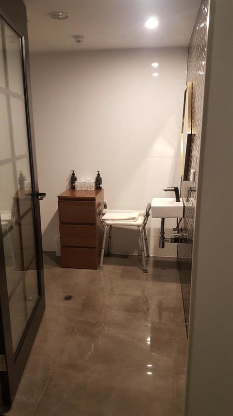 Ellen Hotel - Lightning Ridge Tourism 2