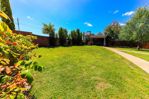 Country Roads Motor Inn Naracoorte - Lightning Ridge Tourism 43