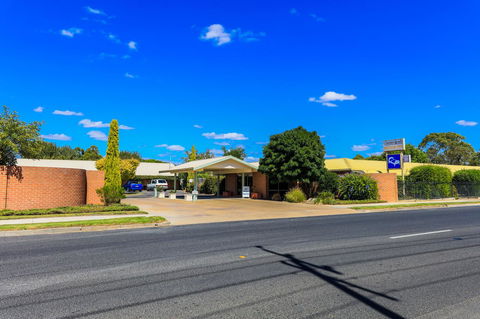 Country Roads Motor Inn Naracoorte - Lightning Ridge Tourism 11