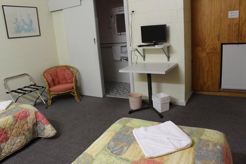 Island Motel Kingscote - Lightning Ridge Tourism 22