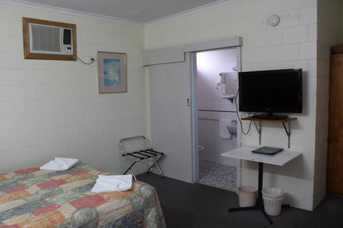 Island Motel Kingscote - Lightning Ridge Tourism 27