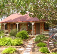 Langmeil Cottages - Lightning Ridge Tourism