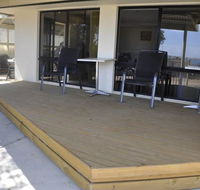 the club house - Lightning Ridge Tourism