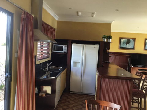 Murrayview Guest House - Lightning Ridge Tourism 14