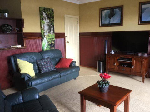 Murrayview Guest House - Lightning Ridge Tourism 0