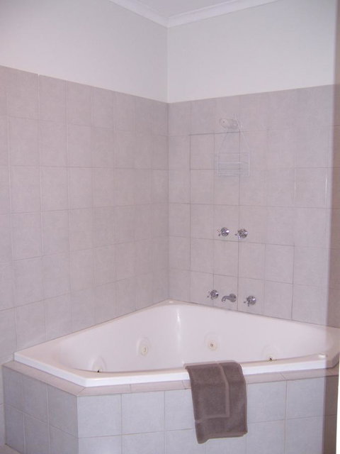 Navigators Motel & Diner - Lightning Ridge Tourism 10