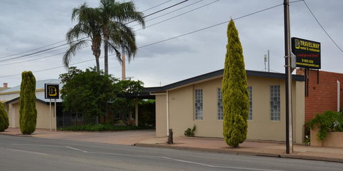 Travelway Motel - Lightning Ridge Tourism 0