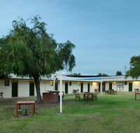 The Anglers Inn - Lightning Ridge Tourism
