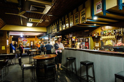 The Anglers Inn - Lightning Ridge Tourism 2