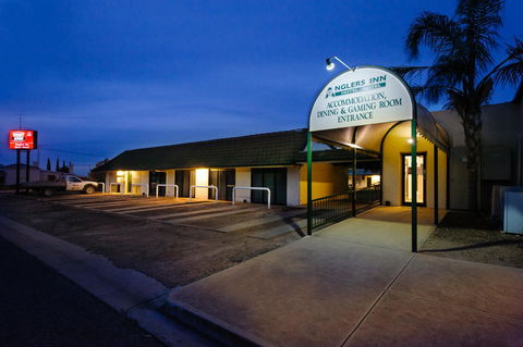 The Anglers Inn - Lightning Ridge Tourism 1