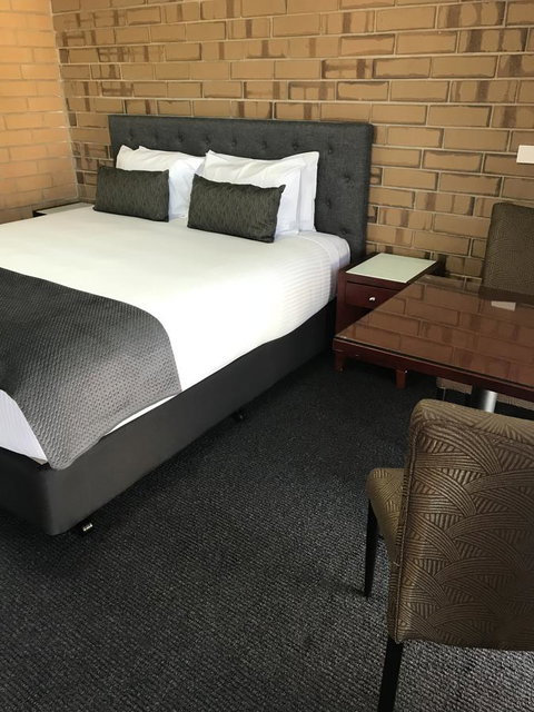Frewville Motor Inn - Lightning Ridge Tourism 20