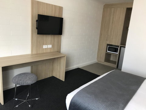 Frewville Motor Inn - Lightning Ridge Tourism 15
