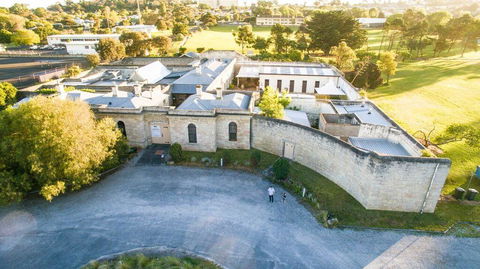 The Old Mount Gambier Gaol - Lightning Ridge Tourism 5