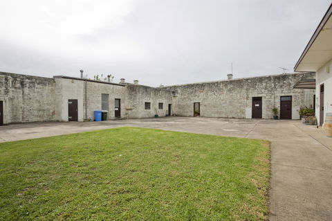 The Old Mount Gambier Gaol - Lightning Ridge Tourism 1